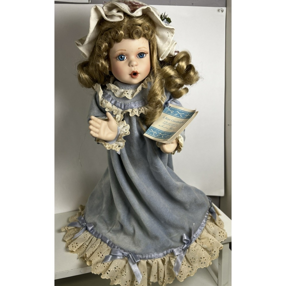 Sandra Kuck Porcelain Doll A Kiss Goodnight Collectible Display‎ Decor